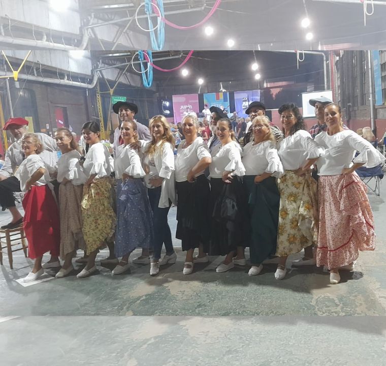 Danzas Folklóricas Adultos 8